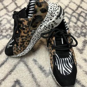 Steve Madden Girls Cliff Sneaker YouthSize 3